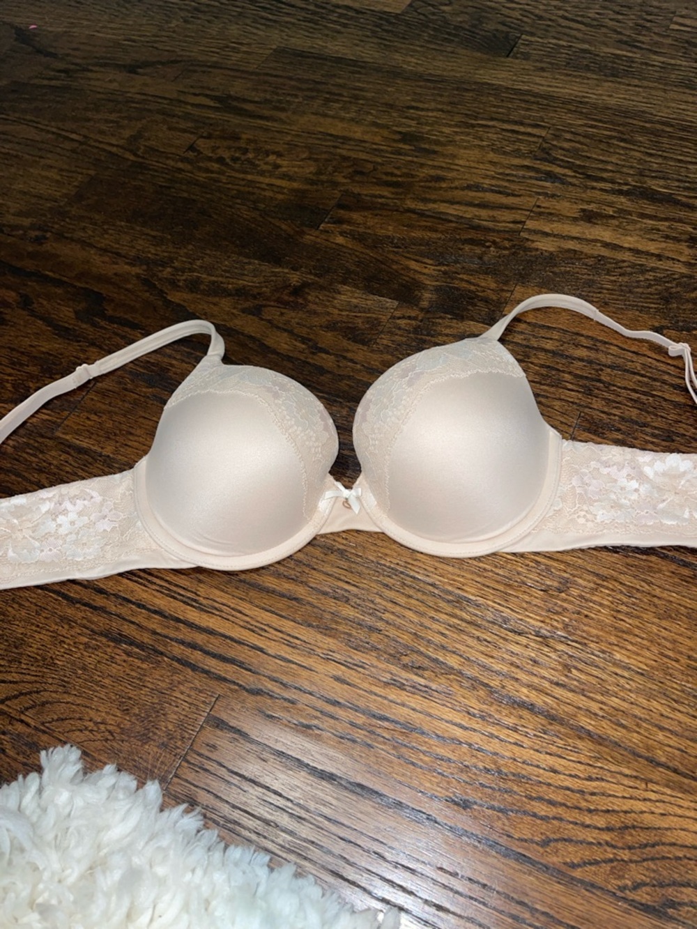 Women's Light Beige Lace Push-Up Bra